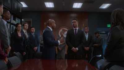 clip-tt6437276-s2e10 - For The People