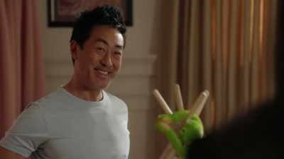 clip-tt7235466-s6e8 - 9-1-1