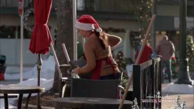clip-tt7696976-s0e0 - A Joyous Christmas