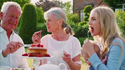 clip-tt8358168-s0e0 - The Royal Wedding Live with Cord and Tish!