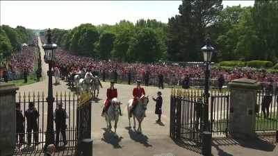 clip-tt8358168-s0e0 - The Royal Wedding Live with Cord and Tish!