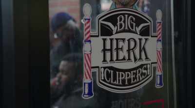 (clippers buzzing) - Stockton on My Mind