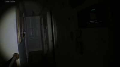 (clock chiming)
(gasping) - The Fear Footage