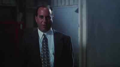 Close your eyes. - Hellraiser: Bloodline