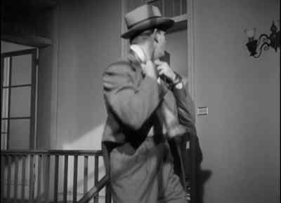 Close the door, Beda. - Hangmen Also Die!