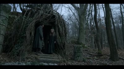 Close the door. - Shadow and Bone