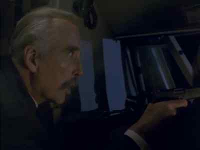 Close the rear door! - Detonator