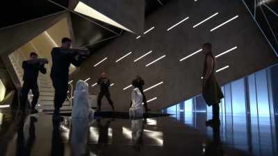 ♪ Close the shades ♪ - Marvel's Inhumans