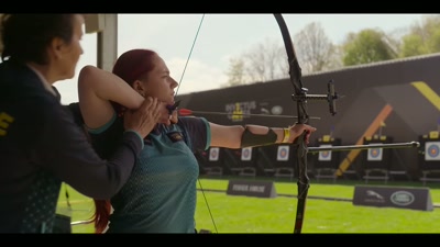 [coach] Bring it under the chin. - Heart of Invictus