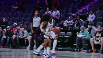 - [Coach] Heads up, doc, right, right.
- [Tom] Mason, John, telling you, - Destination NBA: A G League Odyssey
