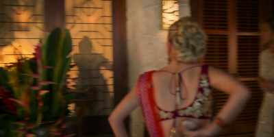 - [cocks gun]
- [Audrey gasps] - Murder Mystery 2