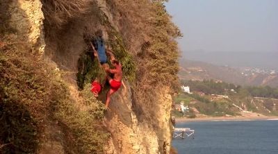 -CODY: OKAY, OKAY,
WE GOT YOU. - Baywatch