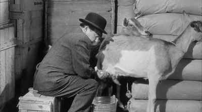 Coffee's ready.
Come on with the cream. - The Three Stooges Go Around the World in a Daze
