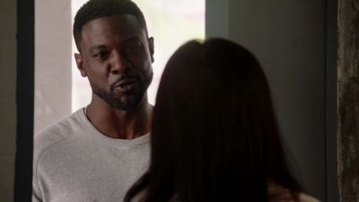 COLE:Hey. - Hawaii Five-O