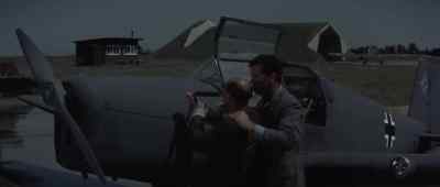 Colin, when l say go,
crank this clockwise. - The Great Escape