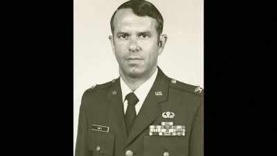 Colonel Charles Halt was
Deputy Base Commander at RAFT - Truth Hunter