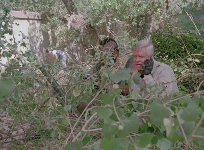 Colonel Smith,
the Russian is leaving. - The A-Team