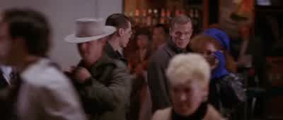 Hey, that's Colonel Stuart over there. - Die Hard 2