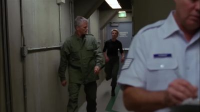 Colonel. We need to talk. - Stargate SG-1