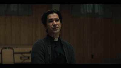 Colors, lights.
You'll hear things, smell things. - Midnight Mass