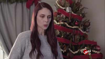 Colt. Rejs dig lige op. Tak. - Christmas Wedding Runaway