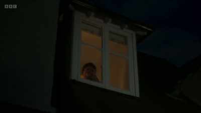 Come away from the window, pigeon. - My Name Is Leon