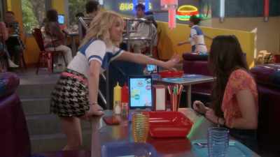 Come back to the kitchen
and I'll show you what to do - The Thundermans Return