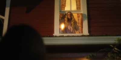 - Come down.
- You're crazy. - Firefly Lane