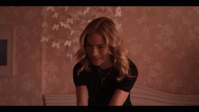 Come here.
[babbles] - Dare Me