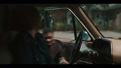 Come here, baby. - The Walking Dead: Dead City