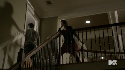 Come here, come here. - Teen Wolf