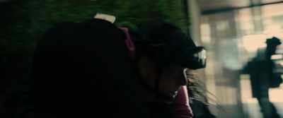 Come here. Come here. - Breaking