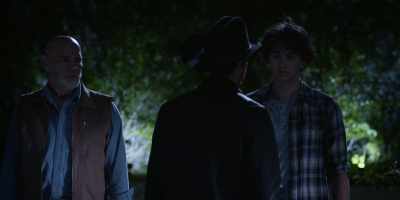 Come here. Come on.
Look. Look that man in the eye. - Walker