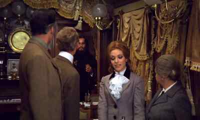 Come here, Pujardov. - Horror Express