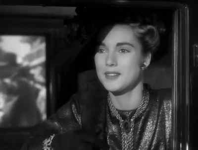 Come here. - Monsieur Verdoux
