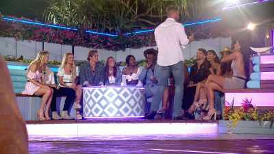 COME HERE. - Love Island