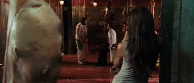 Come here. - Wanted