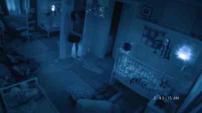 Come here. - Paranormal Activity 2