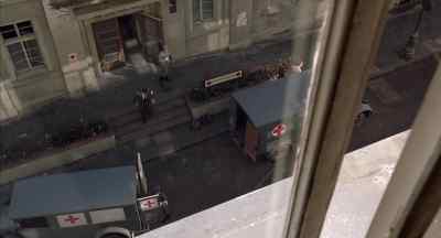 Come here. - The Pianist