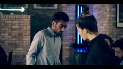 - Come, I will do it for you.
- Hey...! - Informer