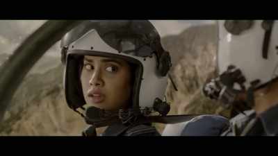 Come in, Hawk-2! Do you read me? - Gunjan Saxena: The Kargil Girl