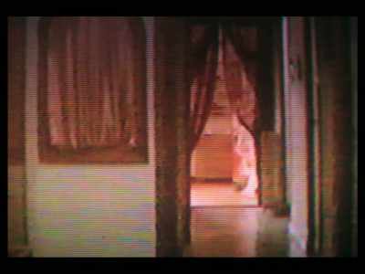 - Come in.
- Hi. - I Don't Expect Anyone to Believe Me