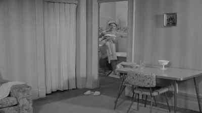 Come in, Mrs. Thomas. - Carnival of Souls
