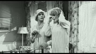 Come in. - Some Like It Hot