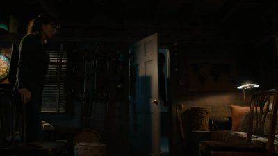 Come in. - Evil