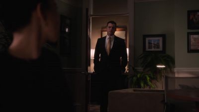 Come in, Seth. I swear I'm almost ready. - Designated Survivor