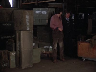 Come, l'll show you my wares. - MacGyver
