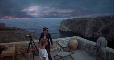 - Come look.
-Sweetheart, what's going on? - Tempest