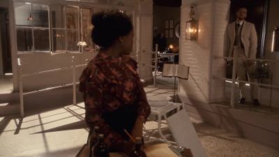 Come to lunch with me. - Murdoch Mysteries