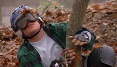 Come Mitchell, secure!
I throw, come on. - Airborne